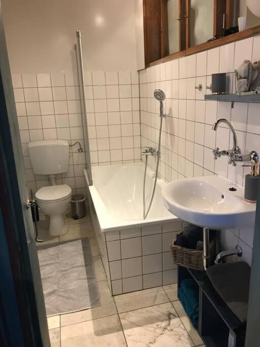 Idylle Unter Reet, Gemuetliche Ferienwohnug Lägenhet Haseldorf Exteriör bild